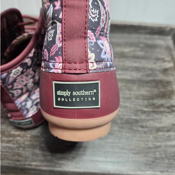 Simply Southern Women's Paisley Pink/Wine Duck Lace Up Boots Size 11 - Picture 5 of 8
